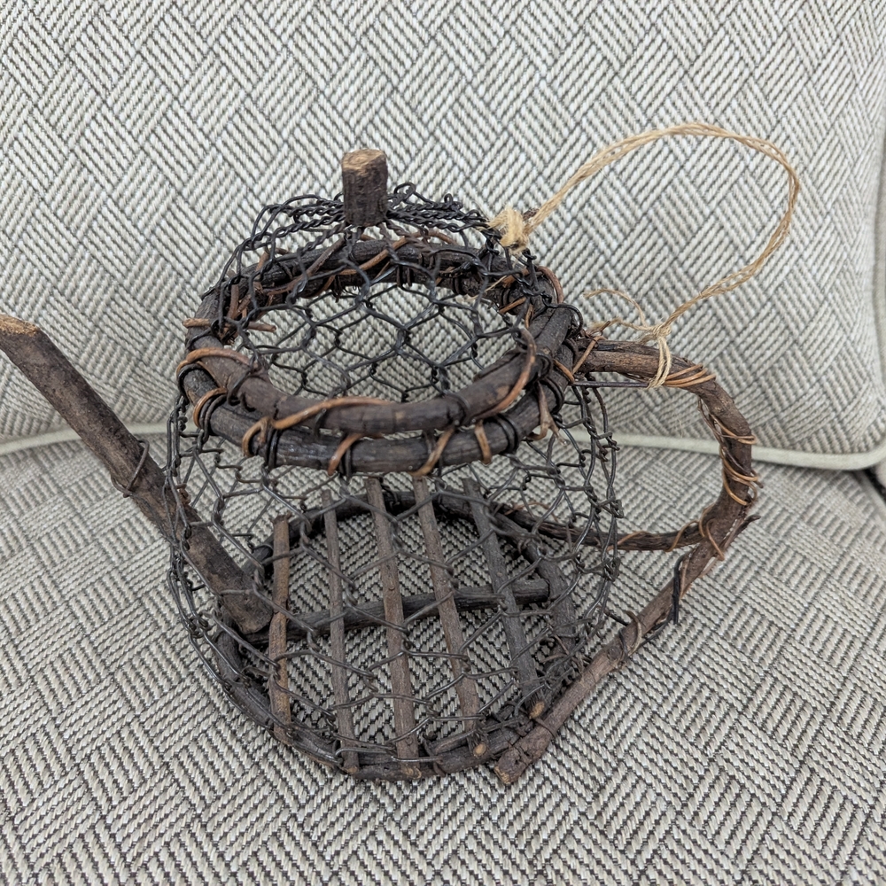 Rustic Wire Teapot with Handle - Picture 3 of 3